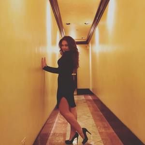 Meet your Posher, Dania